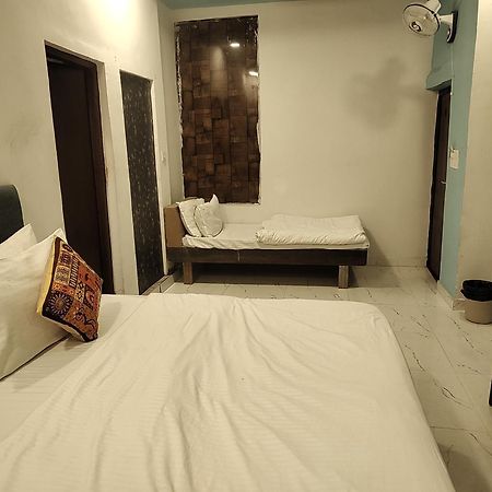 Rudraksha Inn Mount Abu Exterior photo