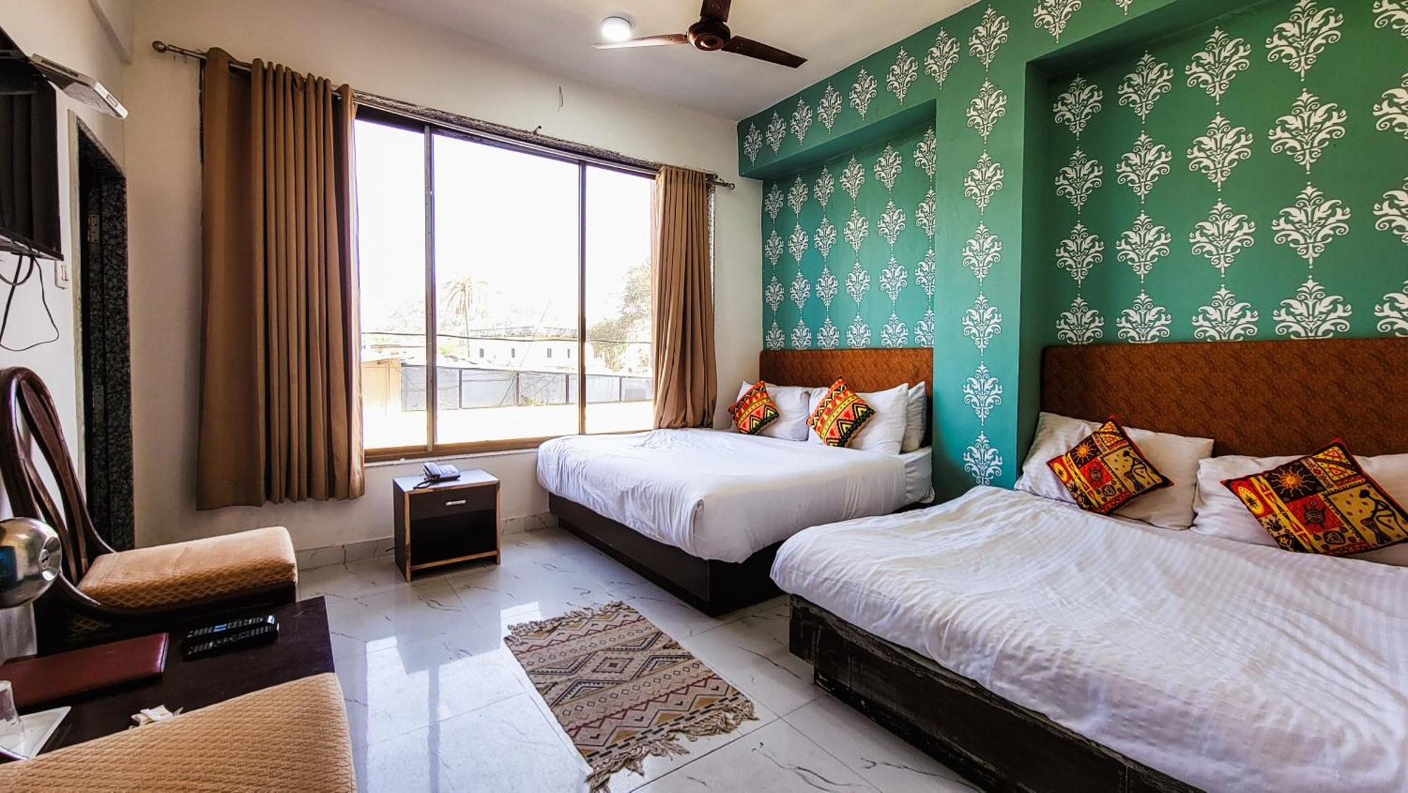 Rudraksha Inn Mount Abu Exterior photo