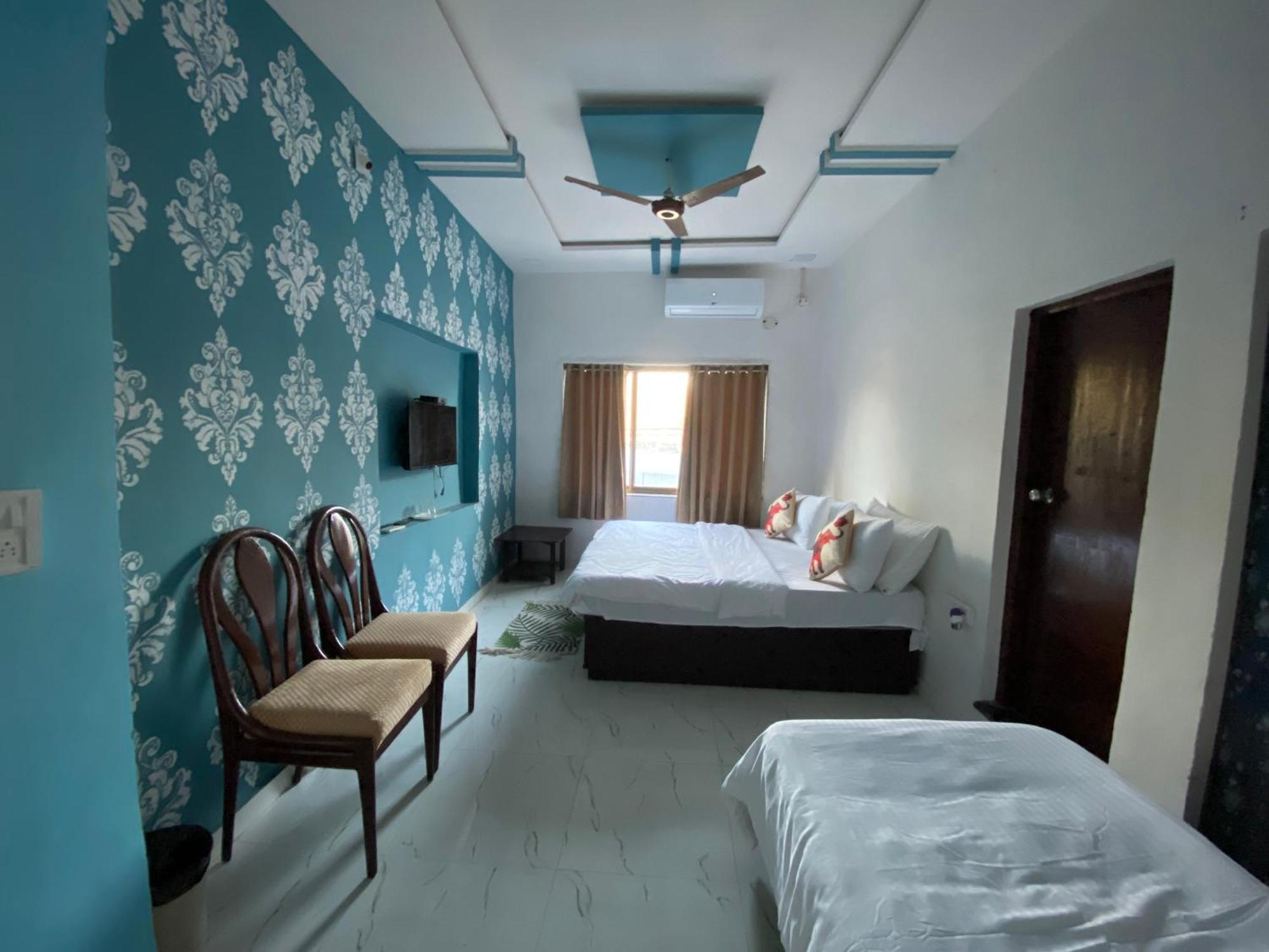 Rudraksha Inn Mount Abu Exterior photo