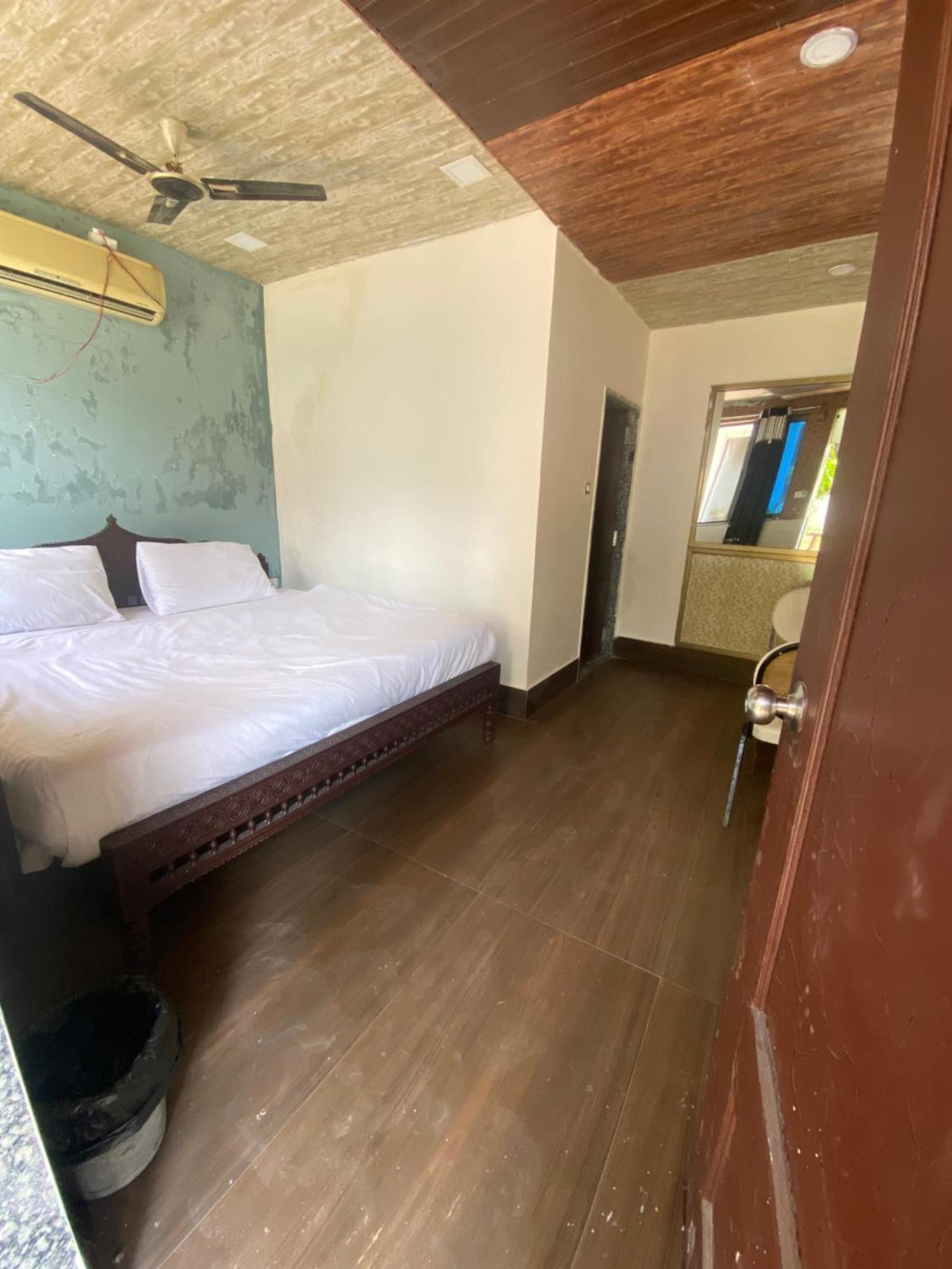 Rudraksha Inn Mount Abu Exterior photo
